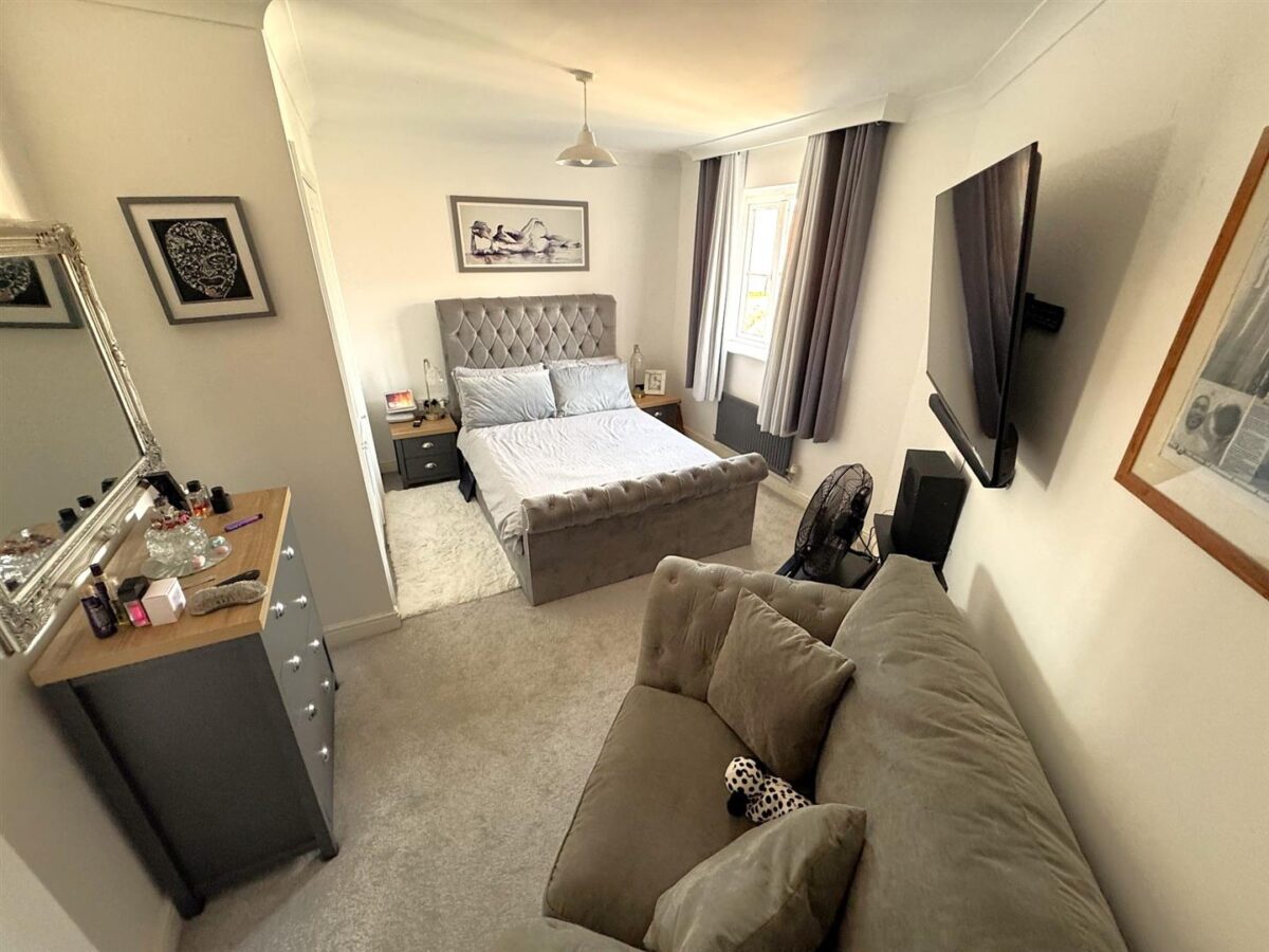 Rose Close, Corby
