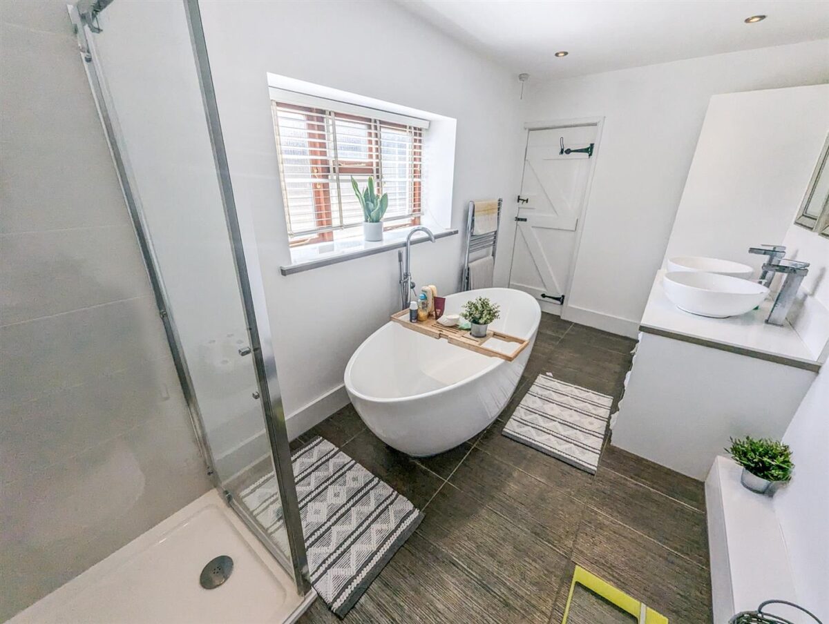 Chapel Road, Weldon, Corby