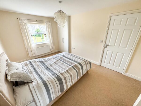 Dunnock Road, Corby