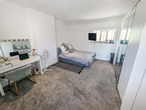 Chapel Road, Weldon, Corby