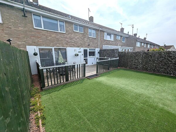 Thurso Walk, Corby
