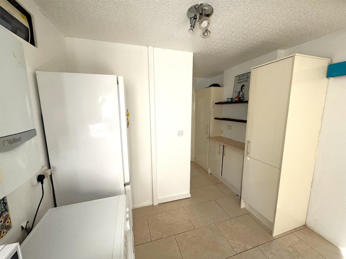 Chapman Grove, Corby