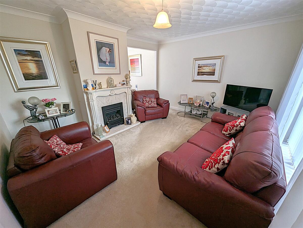 Welland Vale Road, Corby
