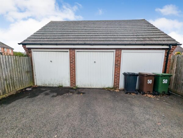 Flycatcher Road, Corby