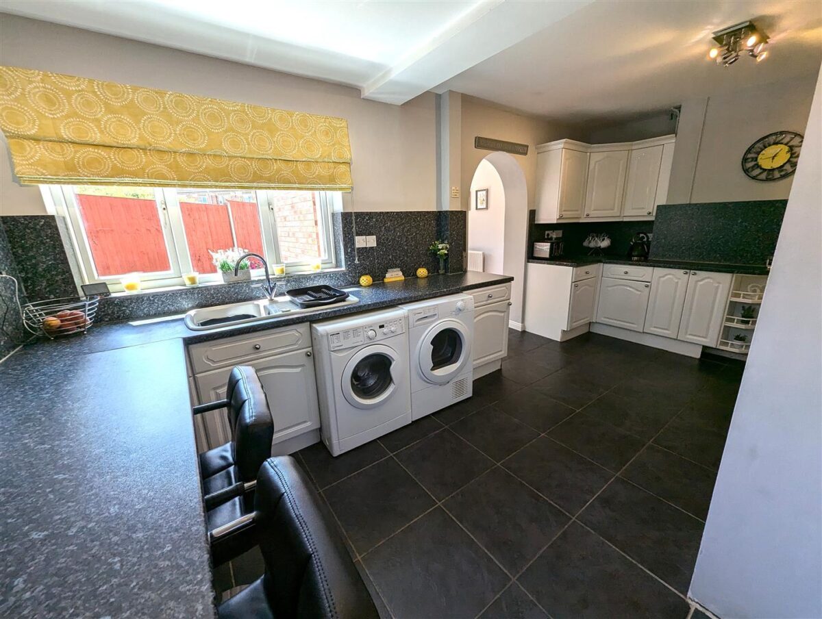 Westfields Road, Corby