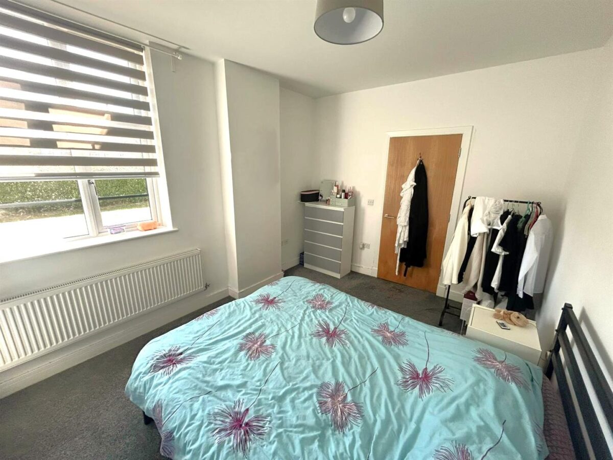 Studfall Avenue, Corby