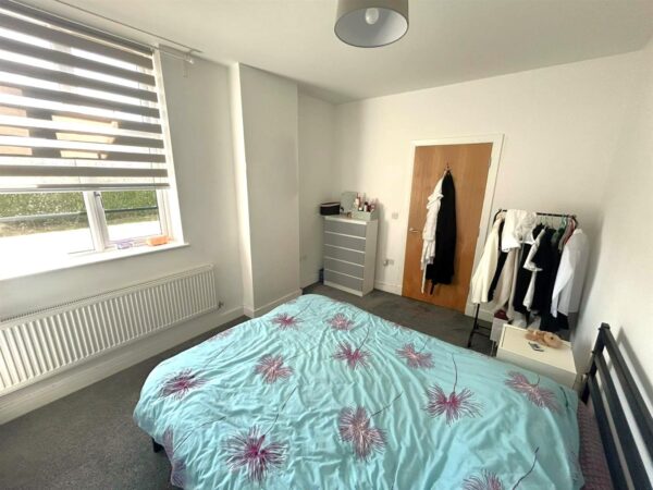 Studfall Avenue, Corby
