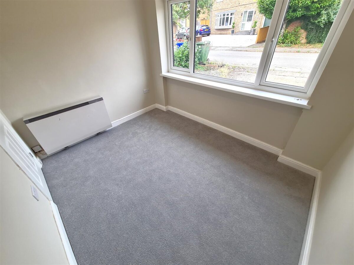 Hillside Crescent, Weldon, Corby