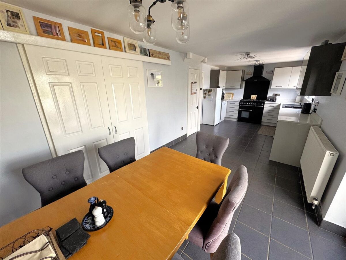 Hoppet Close, Great Oakley, Corby