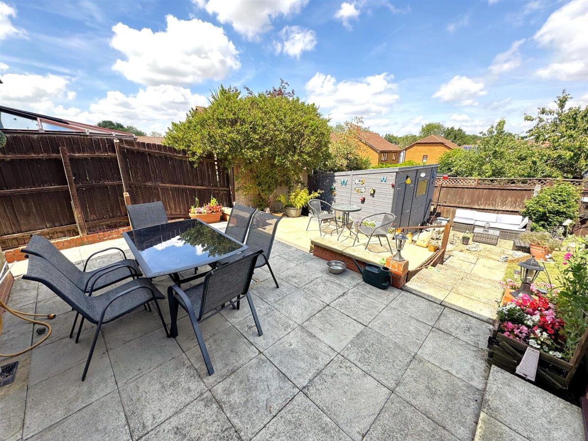 Hoppet Close, Great Oakley, Corby