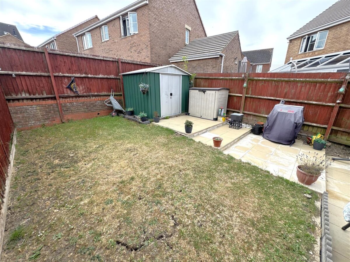 Wren Close, Corby