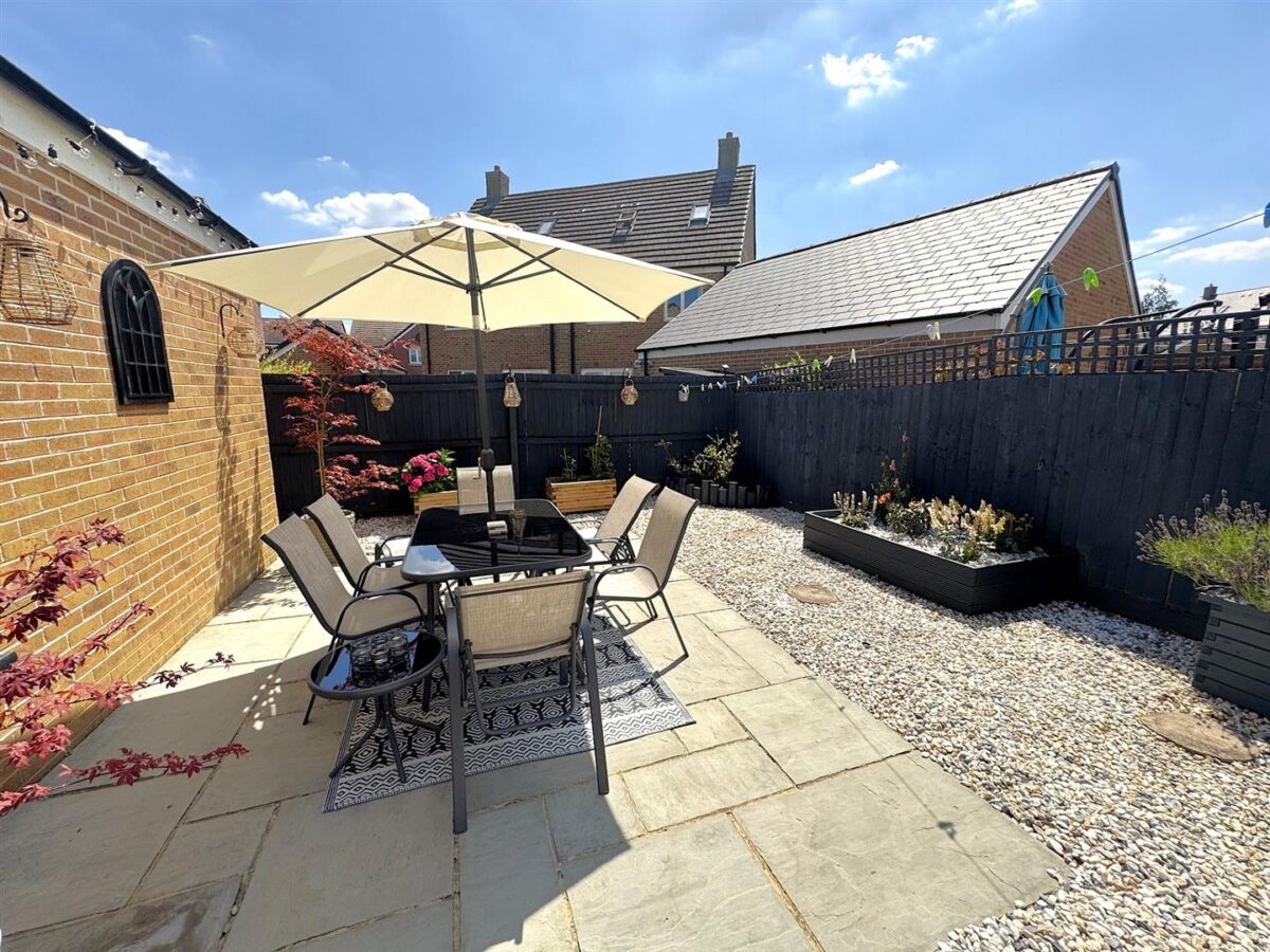 Airfield Way, Weldon, Corby
