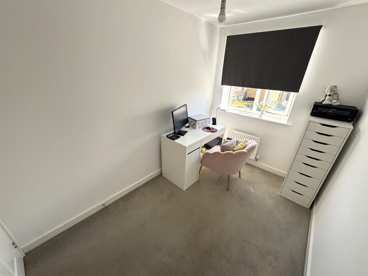 Airfield Way, Weldon, Corby
