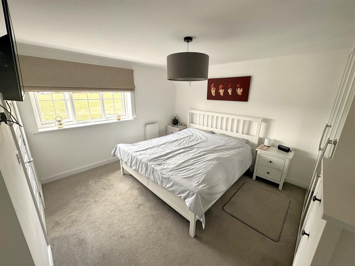 Stanley Close, Corby