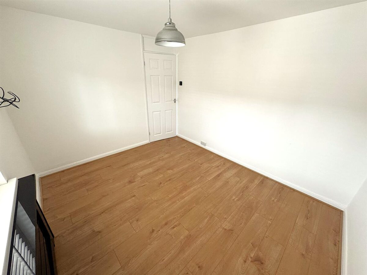 Dobson Walk, Corby