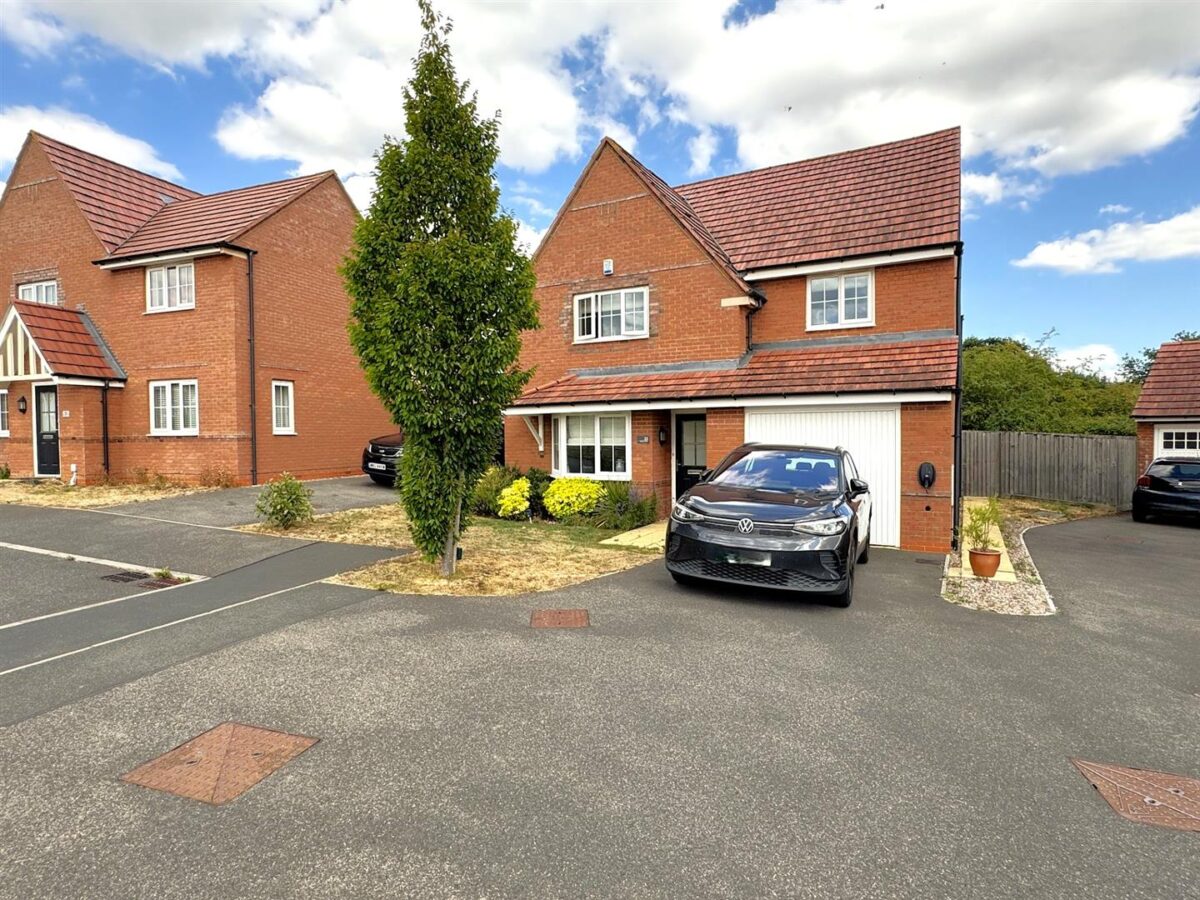 Stanley Close, Corby