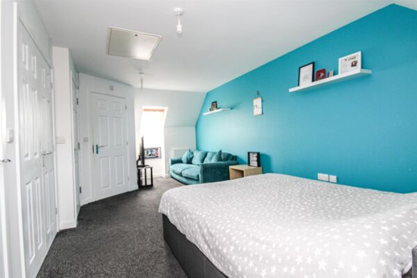 Eydon Drive, Corby