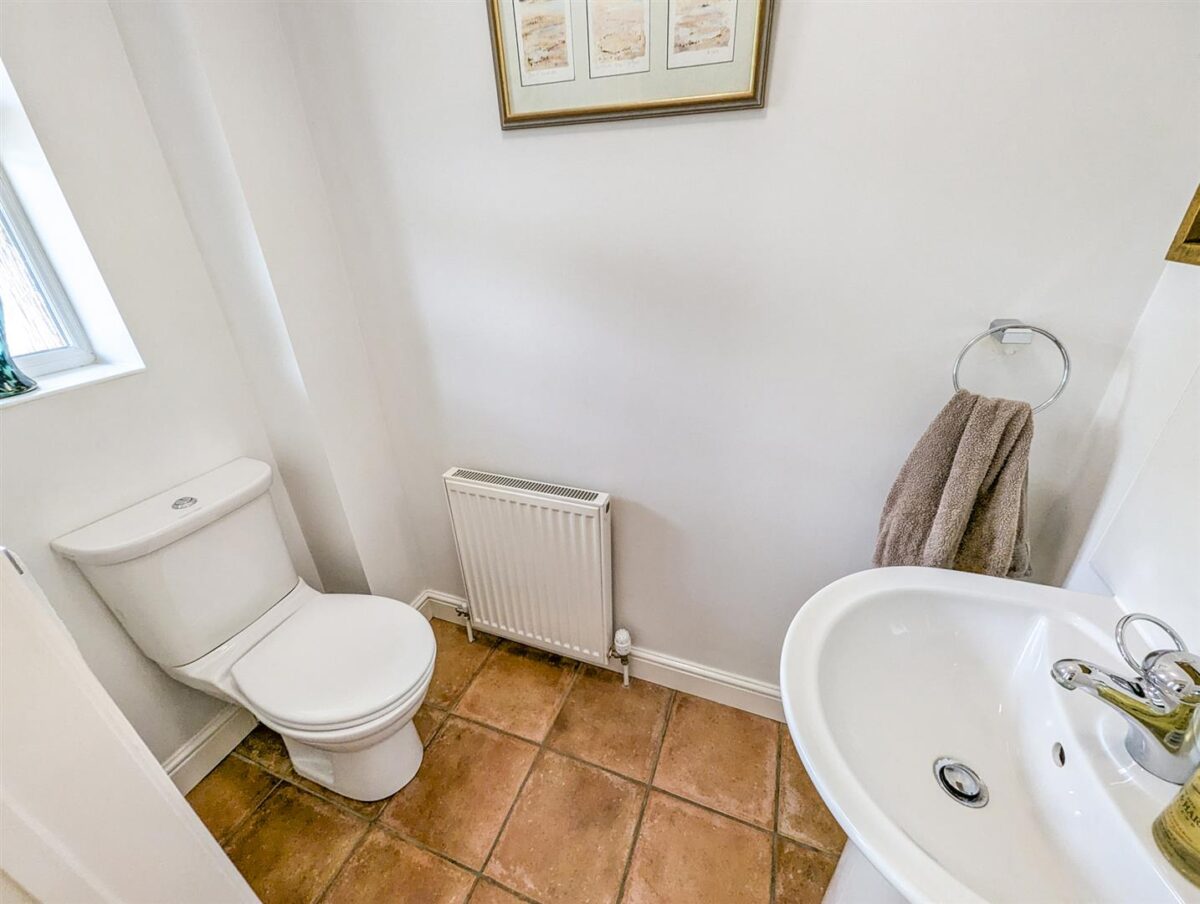 Corby Road, Weldon, Corby