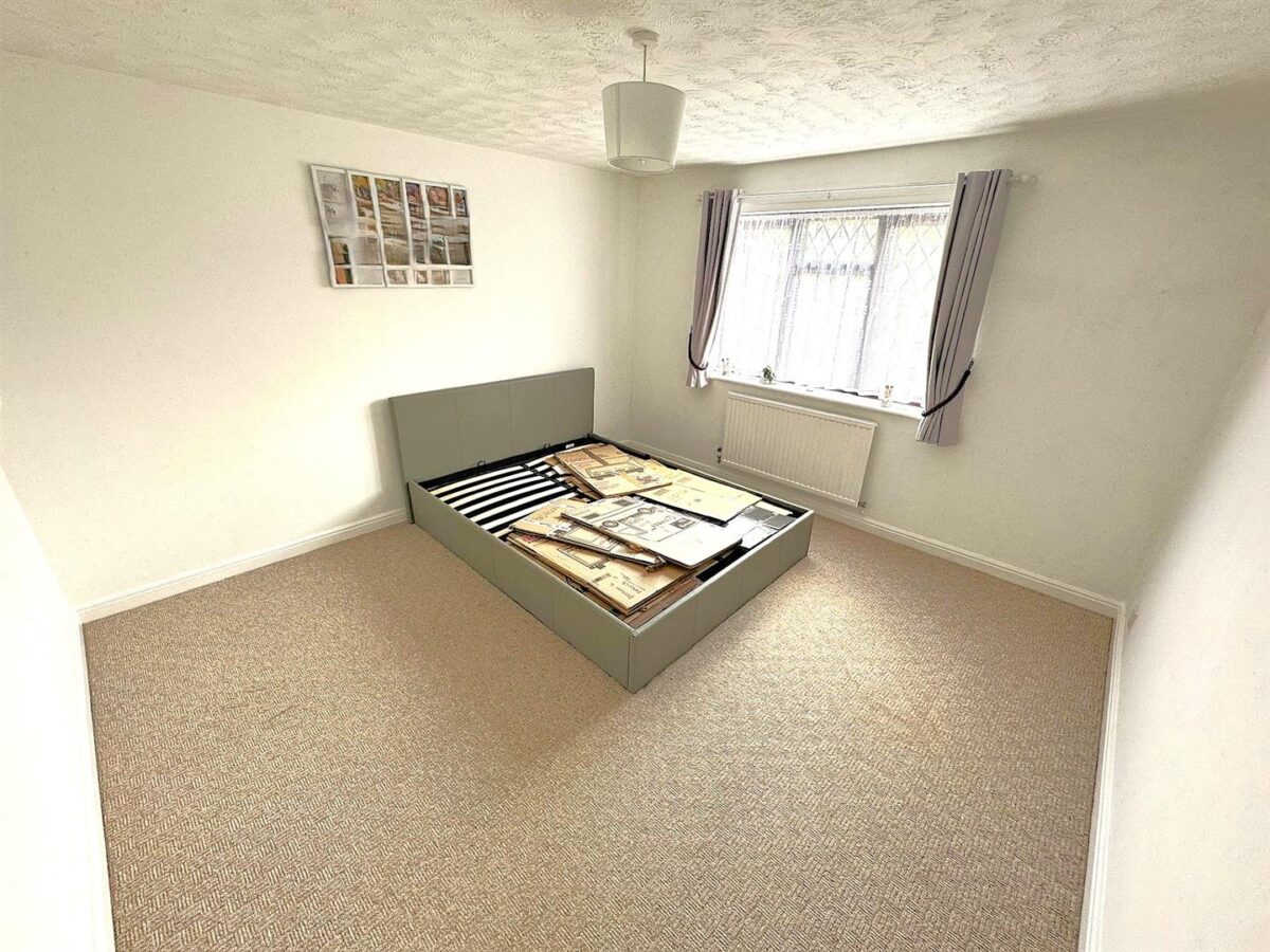 Hoppet Close, Great Oakley, Corby