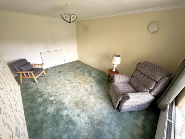 Cambridge Avenue, Corby