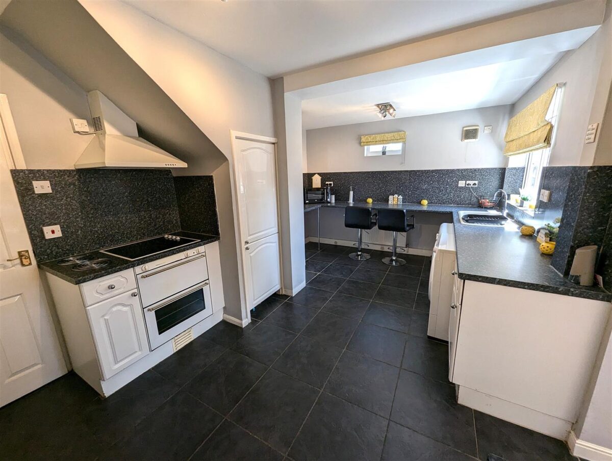 Westfields Road, Corby