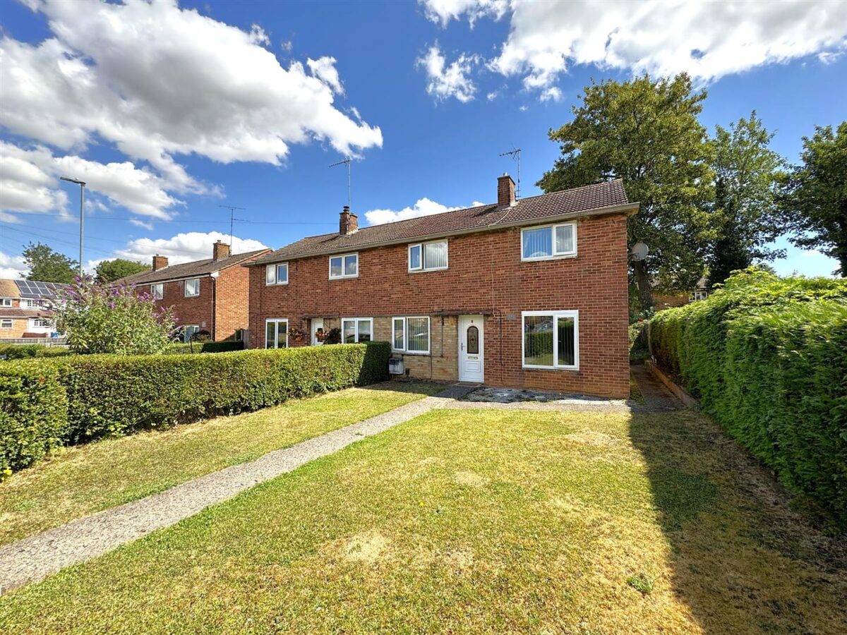 Cambridge Avenue, Corby