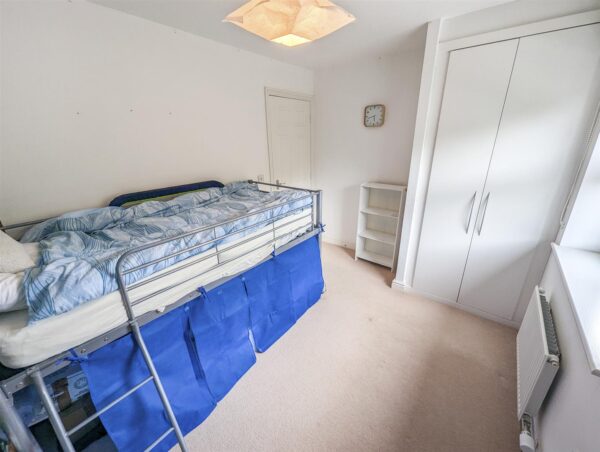 Thrush Close, Corby