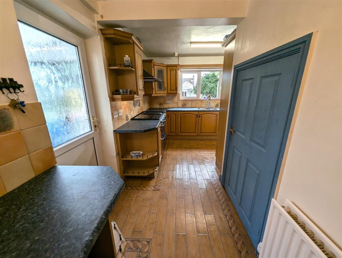 Chase View Road, Geddington, Kettering