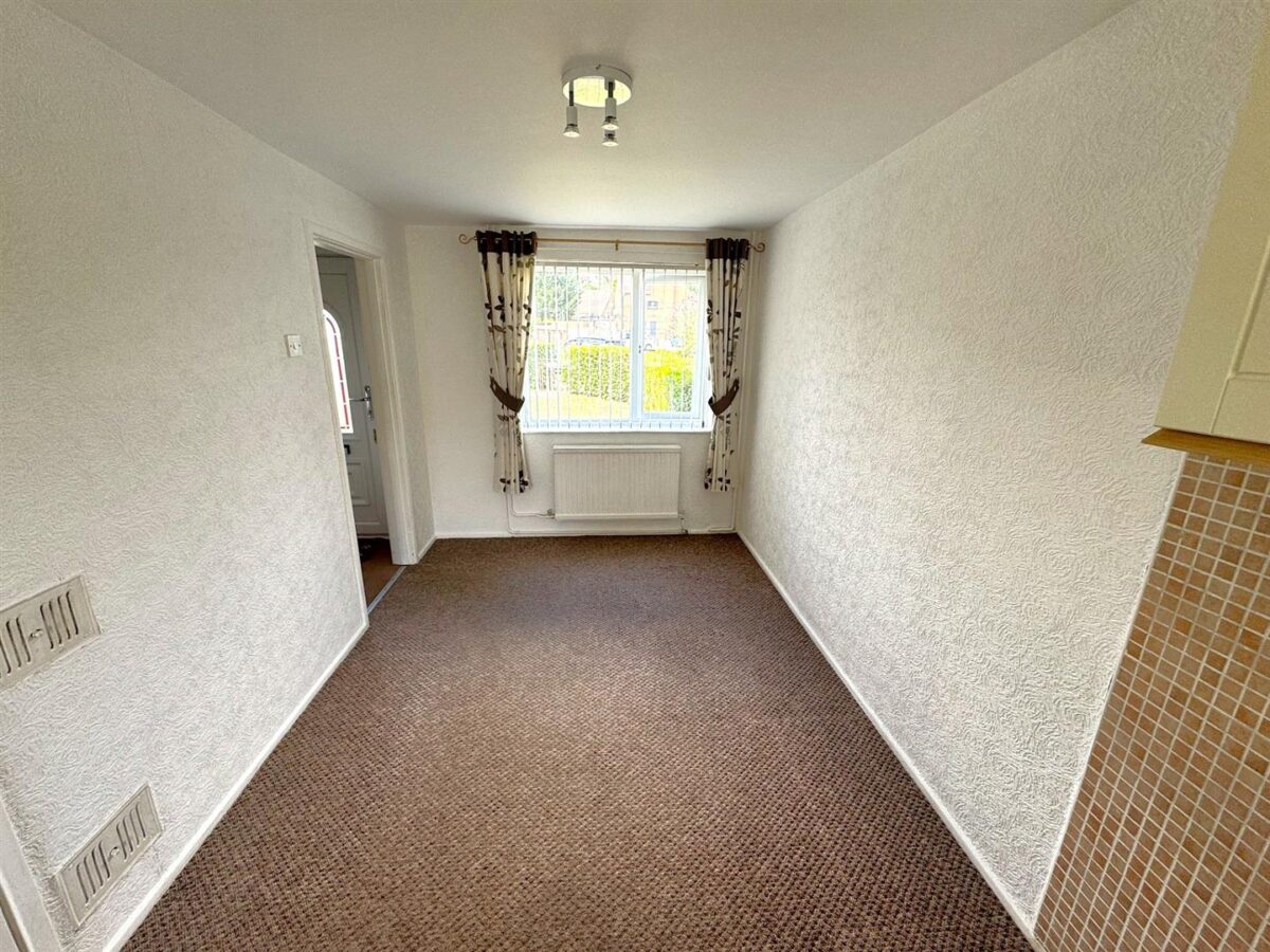 Cambridge Avenue, Corby