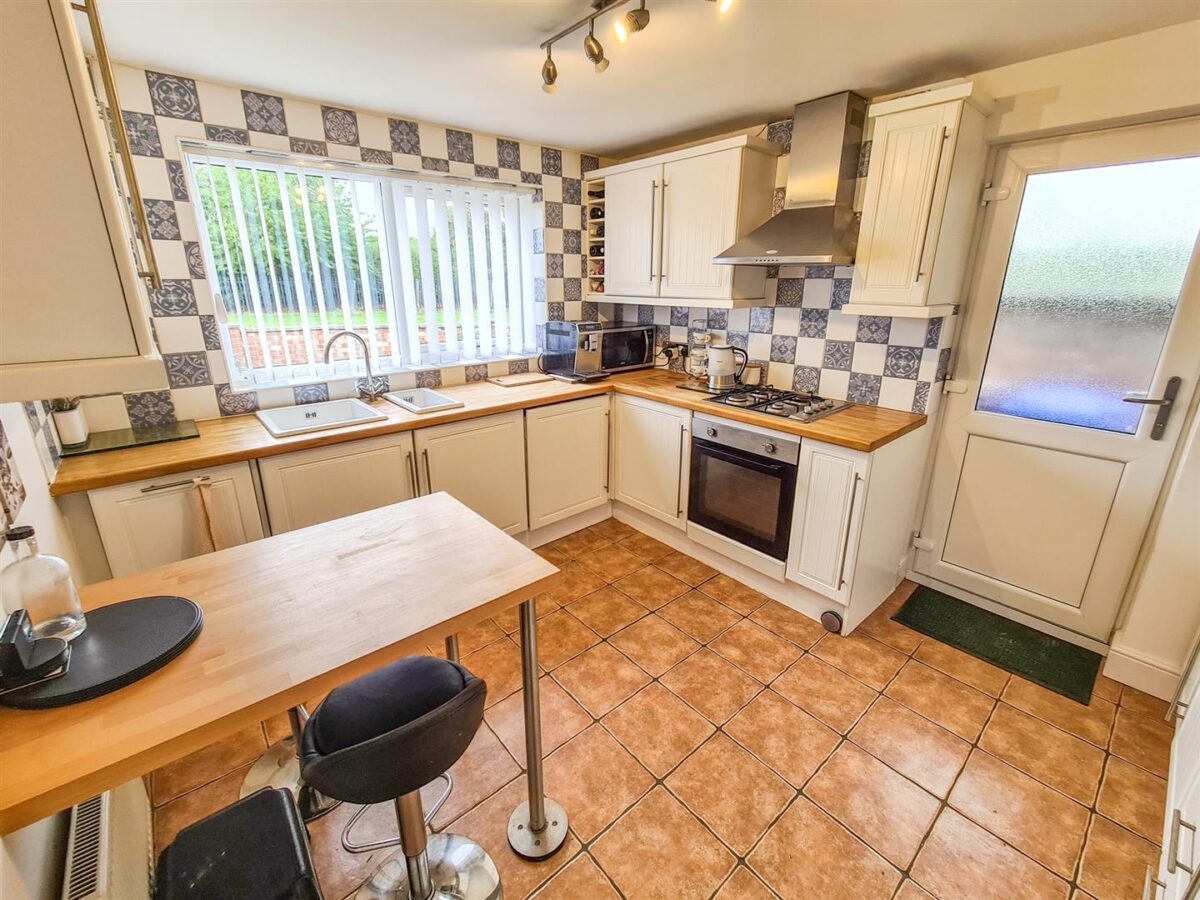 Humber Walk, Corby