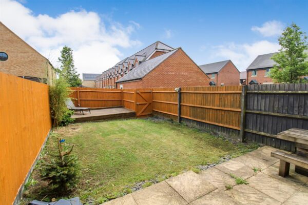 Eydon Drive, Corby