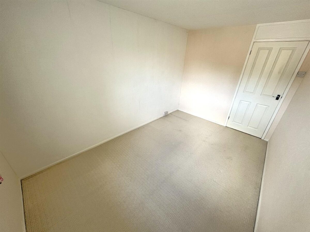 Cambridge Avenue, Corby
