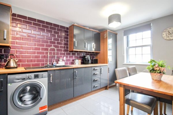 Eydon Drive, Corby