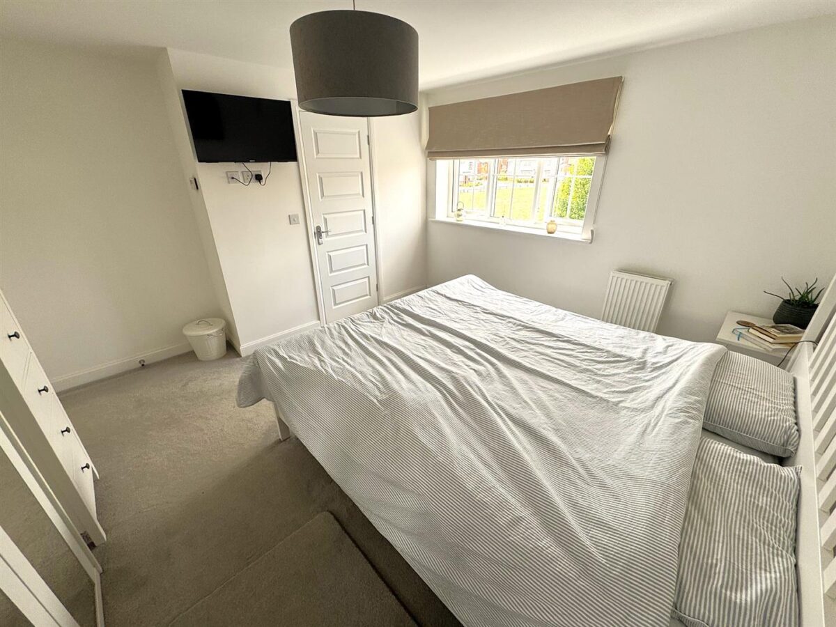 Stanley Close, Corby