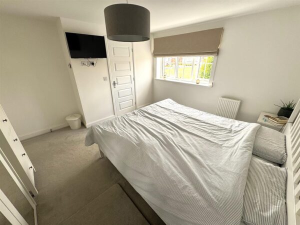 Stanley Close, Corby
