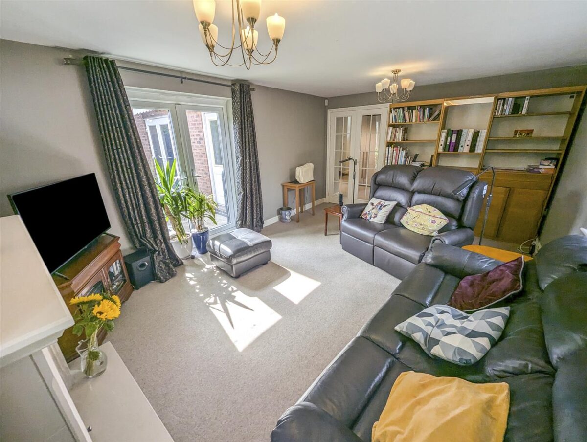 Thrush Close, Corby