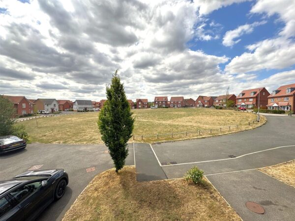 Stanley Close, Corby