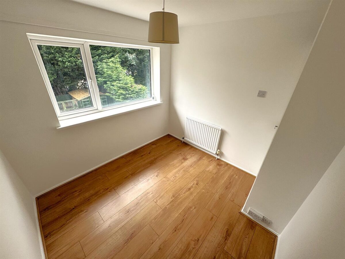 Dobson Walk, Corby