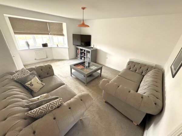 Stanley Close, Corby