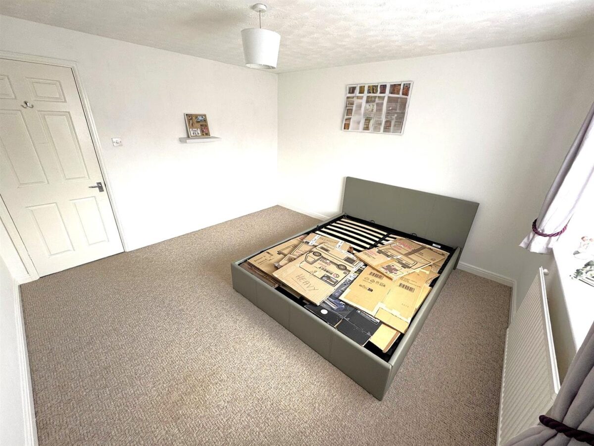 Hoppet Close, Great Oakley, Corby