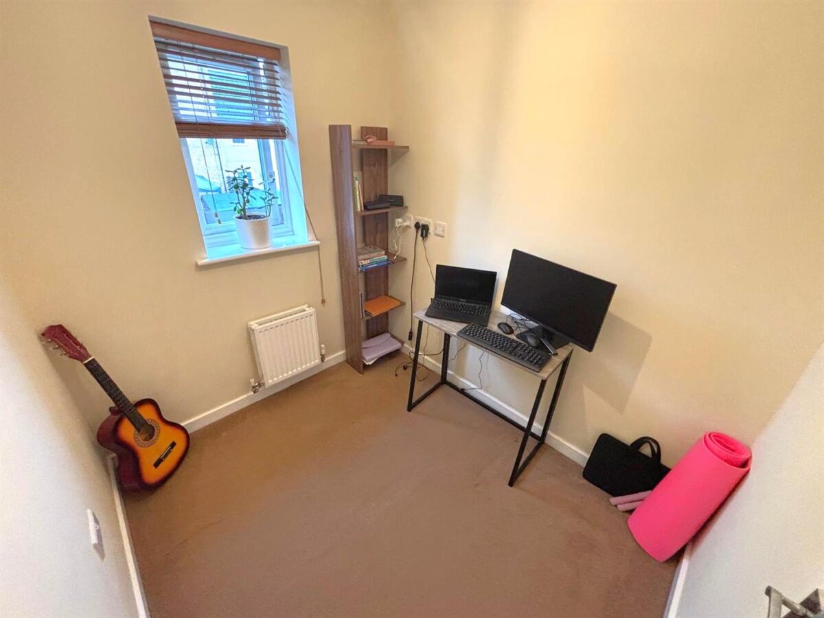 Gunnell Road, Corby