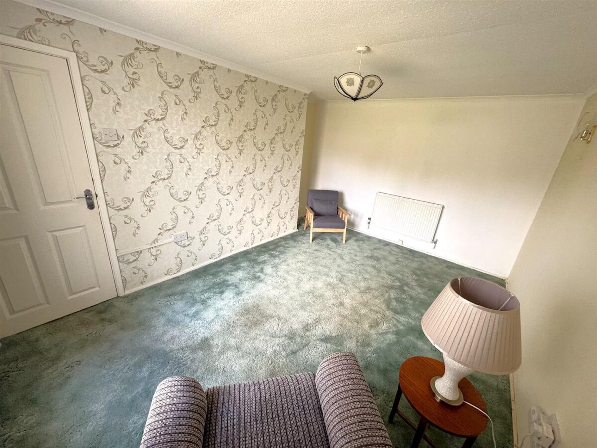 Cambridge Avenue, Corby