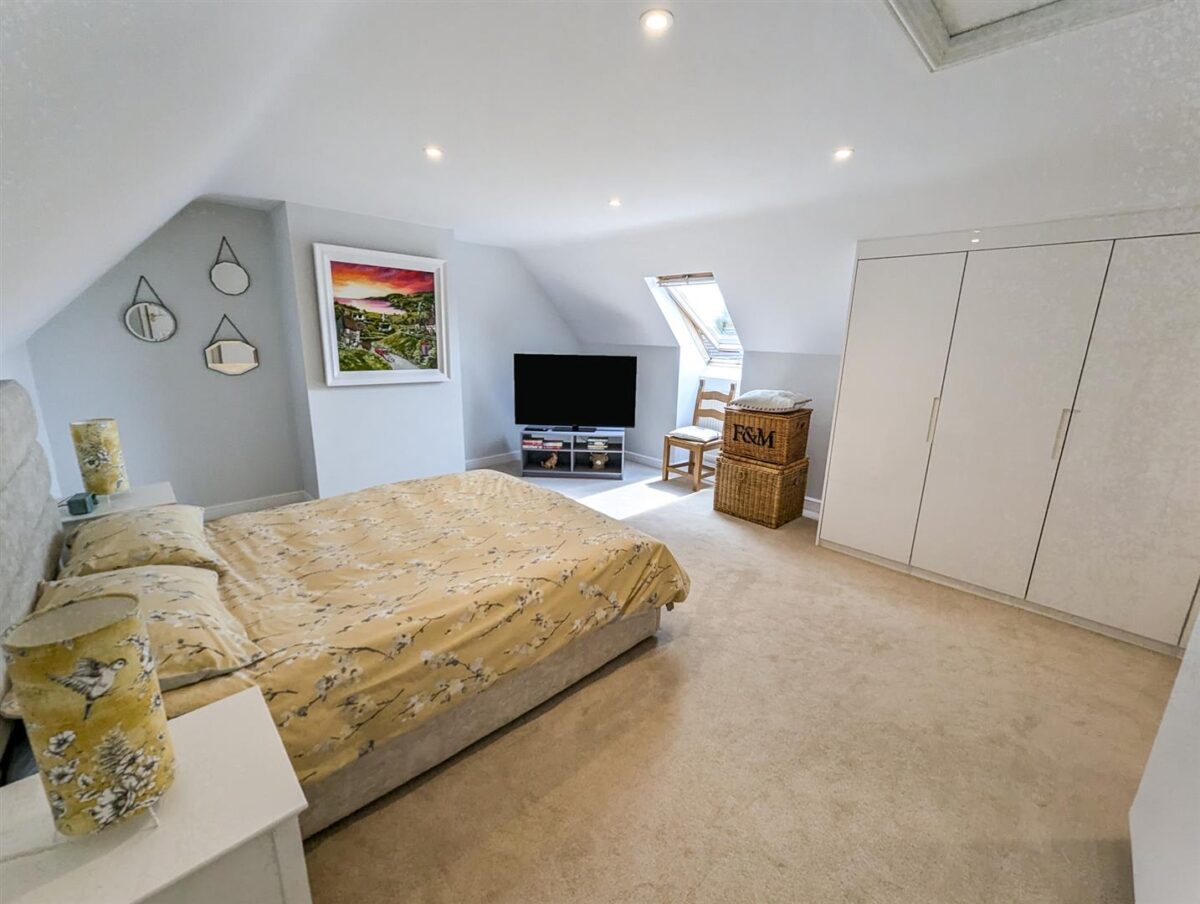 Corby Road, Weldon, Corby