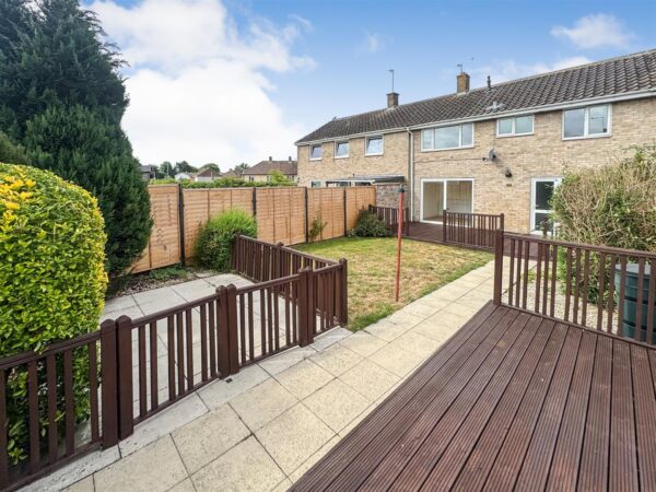 Thurso Walk, Corby
