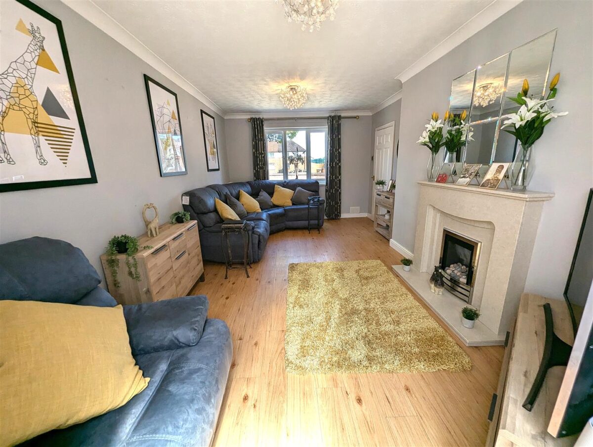 Westfields Road, Corby
