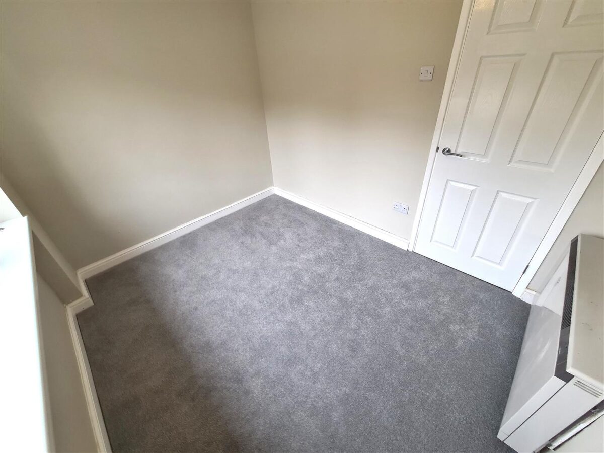 Hillside Crescent, Weldon, Corby