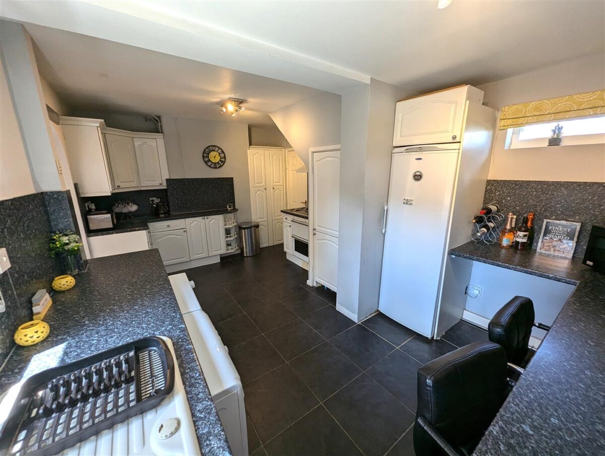 Westfields Road, Corby