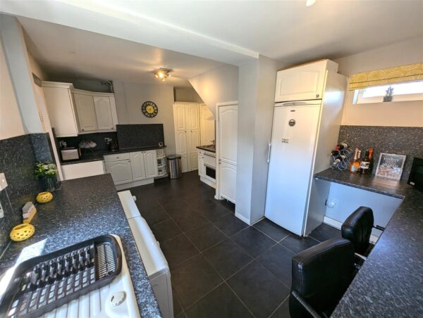 Westfields Road, Corby