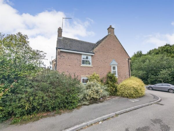 Thrush Close, Corby