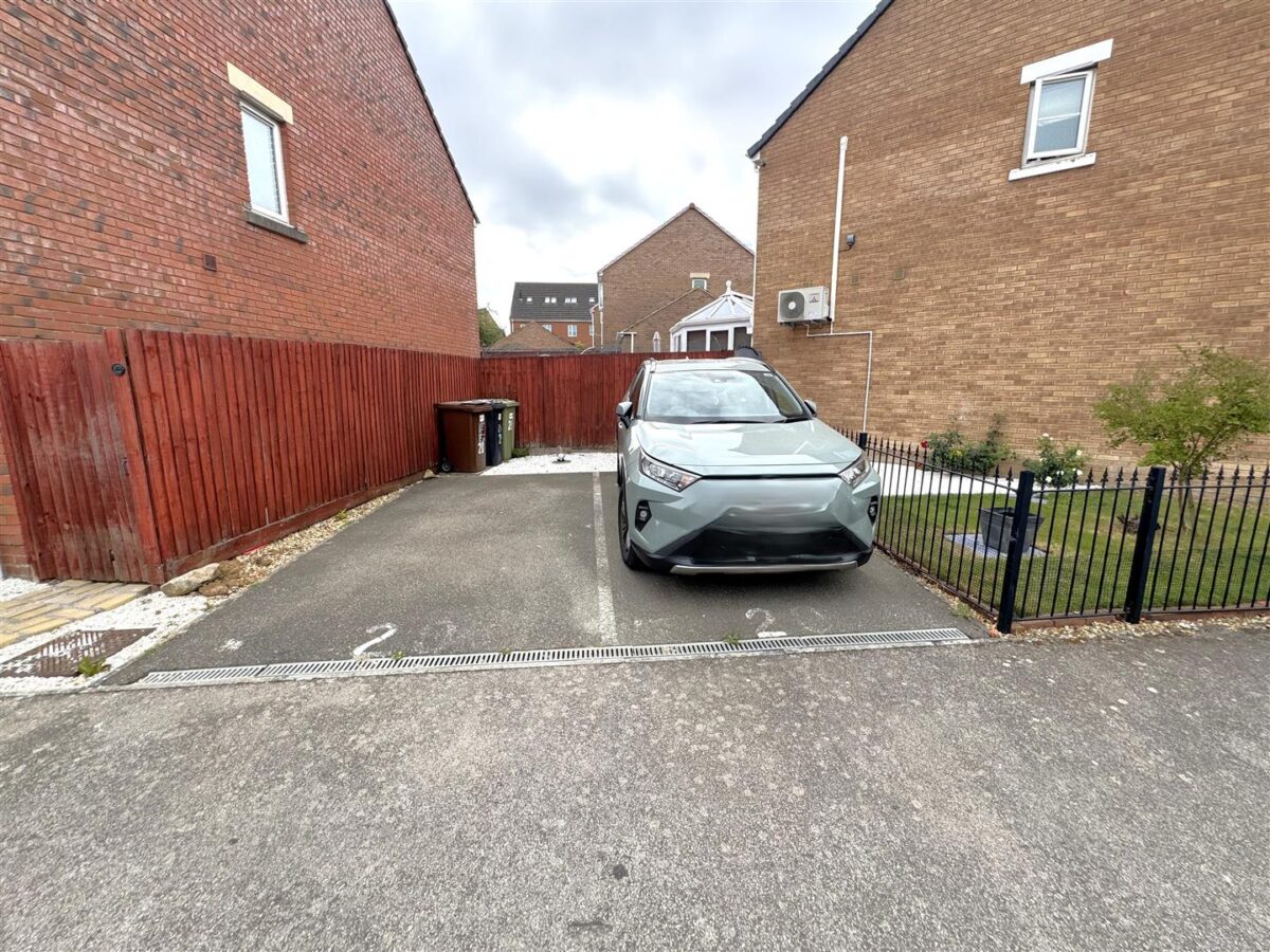 Wren Close, Corby